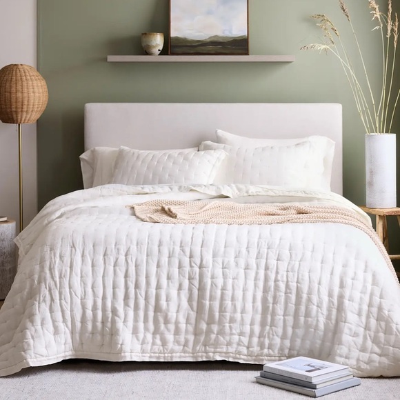 NWT QUINCE European Linen Dream Quilt King/Cal King White 4561 - Picture 3 of 11